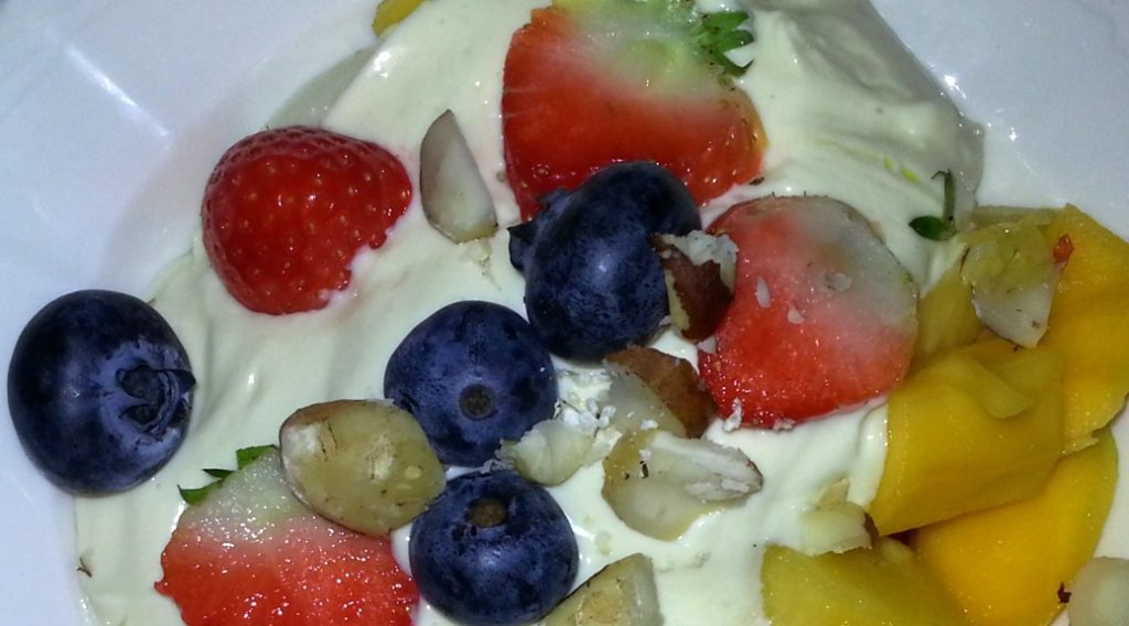 Budwig cream -saturated fat free high in omega-3 with fruit