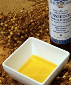 Linseed flaxseed oil omega-3 for vegans and vegetarians