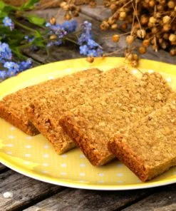 Golden vanilla luxury bake at home linseed flapjack