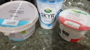 Budwig cream made with cold-pressed linseed oil creamed with Skyr, yoghurt or quark