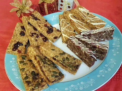 Gluten-free Christmas mincepie flapjacks with flax